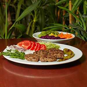 Karayemiş Akçaabat Köfte (Orta)