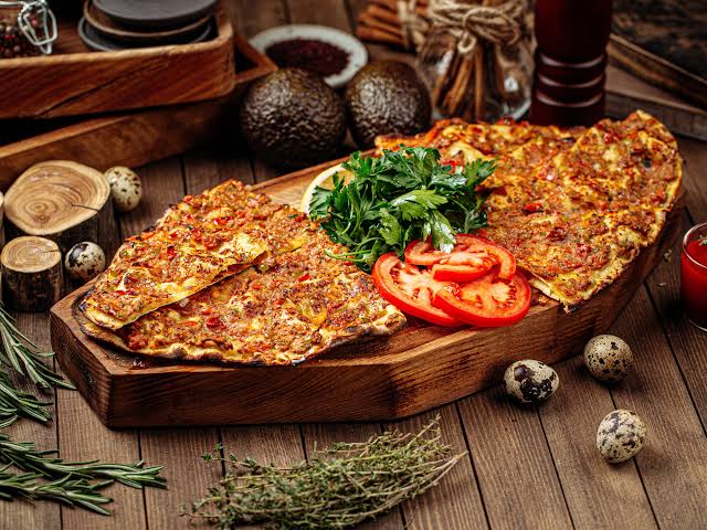 Çıtır Lezzetler Lahmacun & Pide (Esentepe)