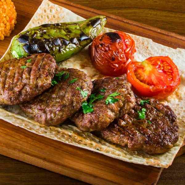 İnan Köfte Ve Meze (Beylikdüzü OSB)
