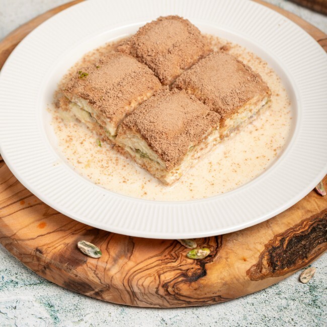 Ulu Tat  (Yalı)