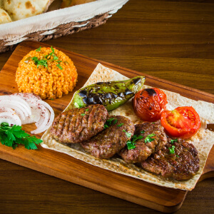 Köfteci Mehmet Irmak (Konak)