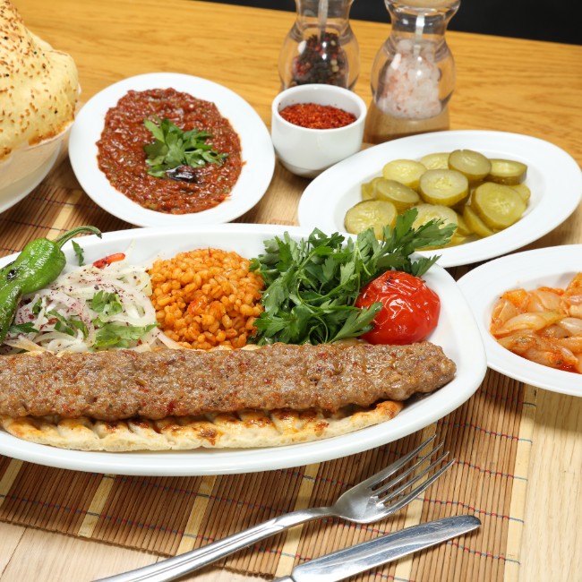 Üçler Kebap Salonu (Rabia Ana)