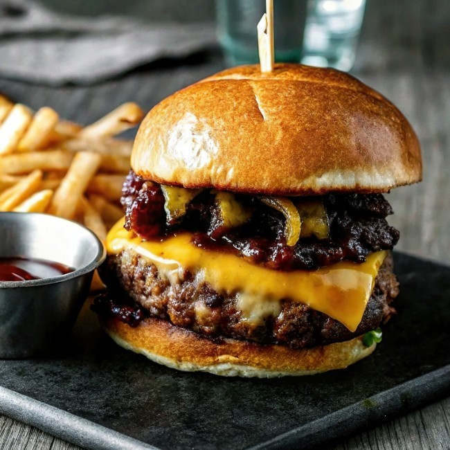 İZ Burger (Selçuklu)