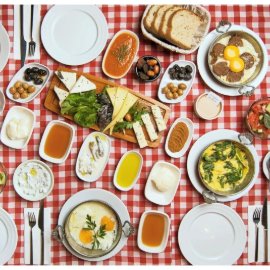 Bal Kahvaltı (İstiklal)