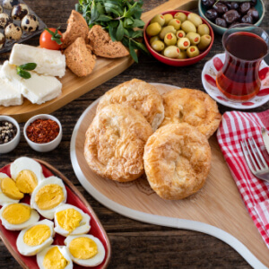 Sarmaşık Kafe (Kemer Köprü)