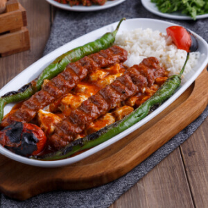 Alim Usta Kebap Salonu (Hasanefendi - Ramazan Paşa)