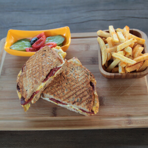 Çördük Tost (Cumhuriye)