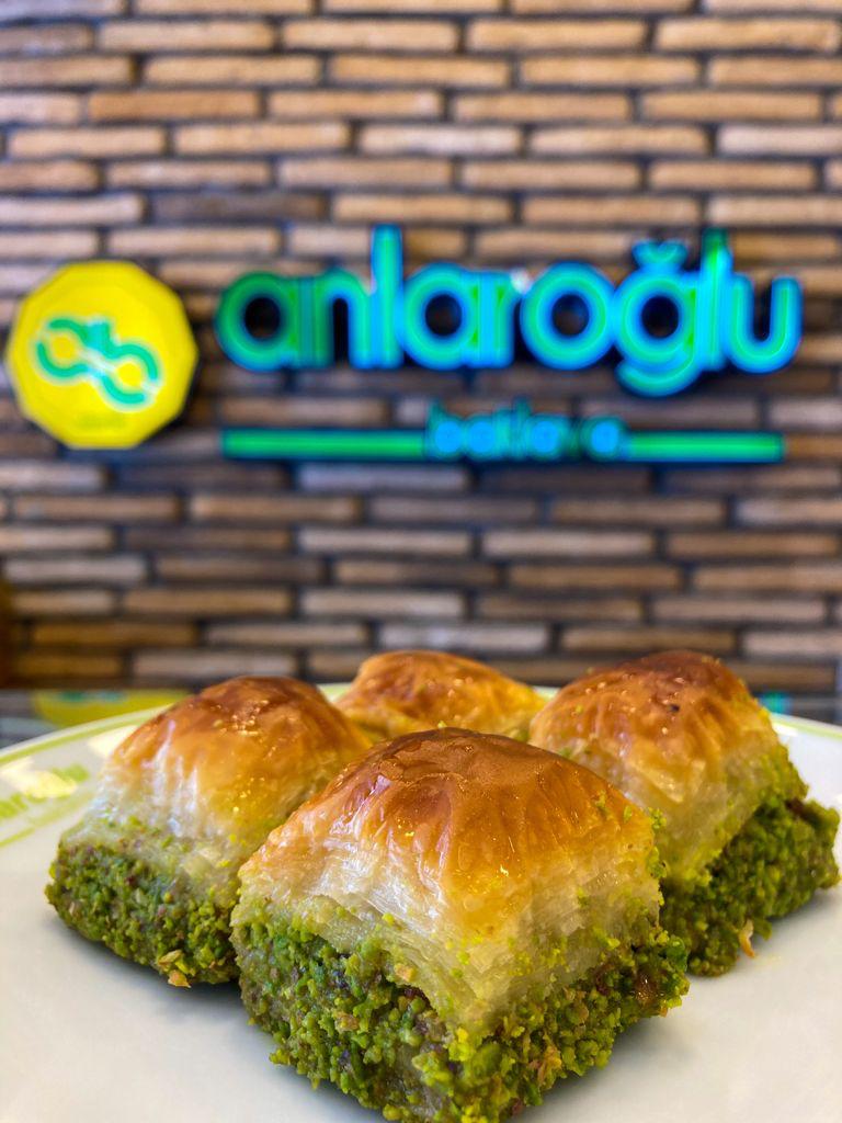 Anlaroğlu Baklava (Kışla Saray)