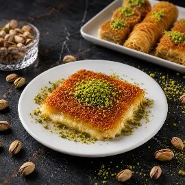 Künefeci Aydın Usta (Palmiye)
